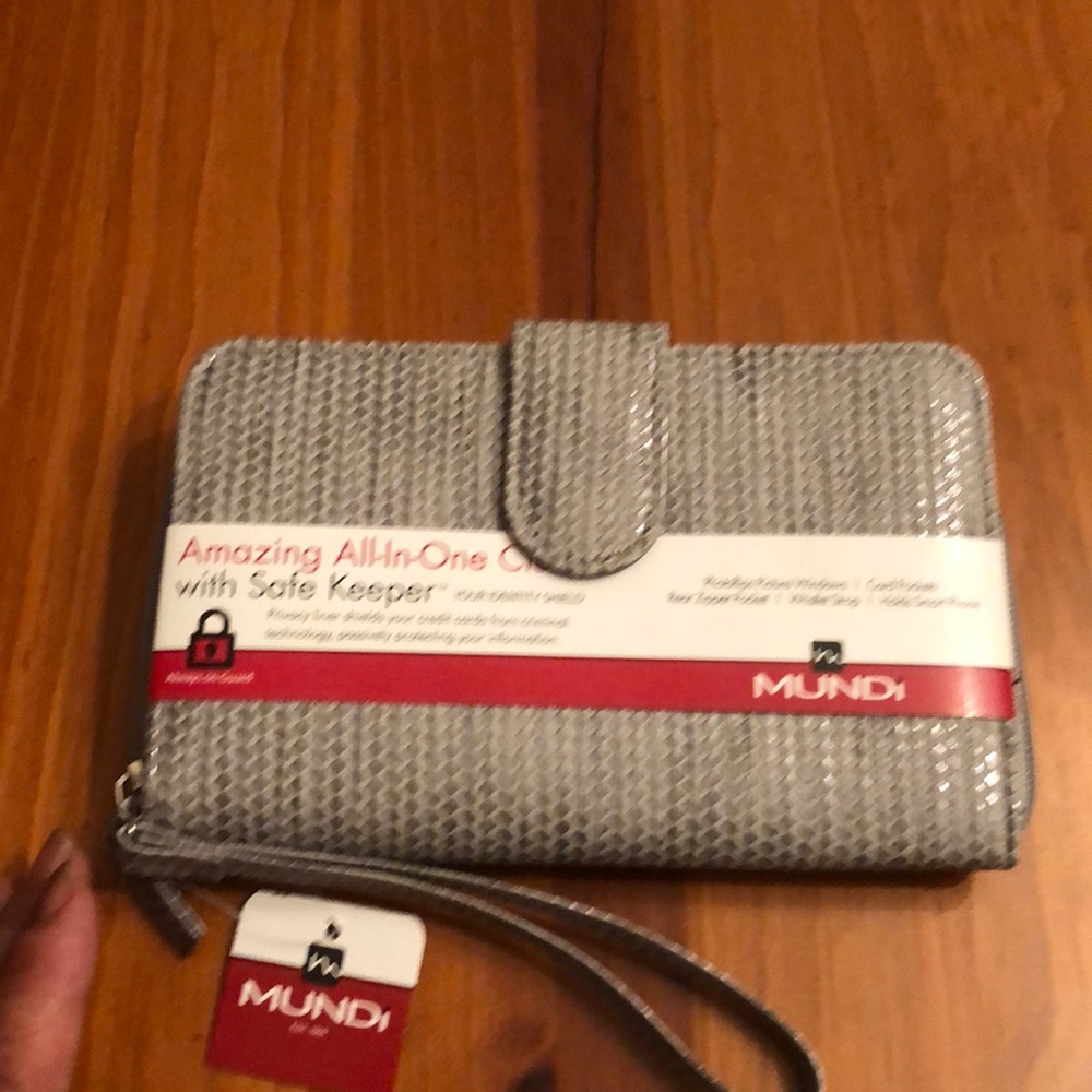 MUNDI ALL-IN-ONE WRISTLET/WALLET
